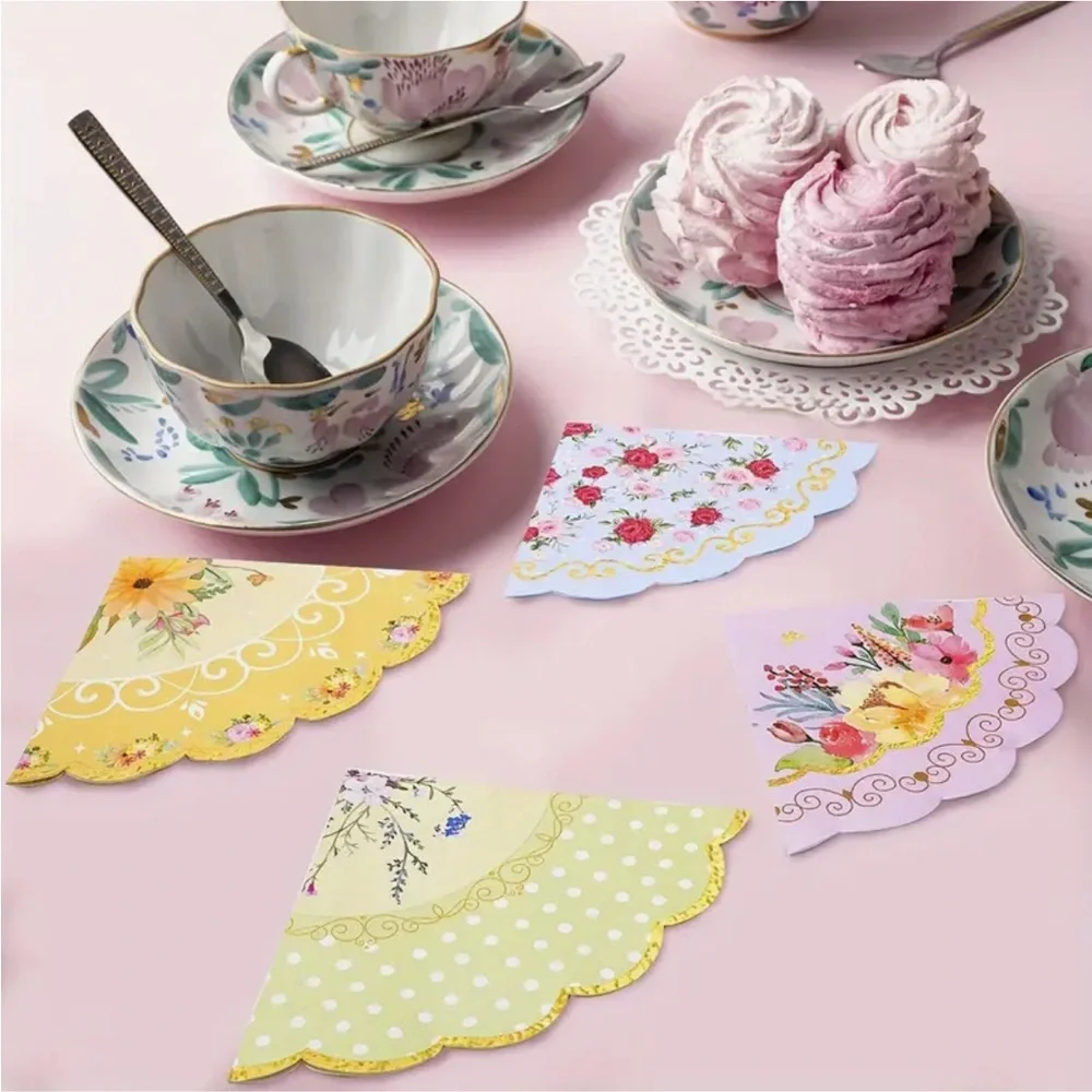 Floral Scalloped Edge 3-ply Paper Doily Napkins - 20 ct (4 designs)